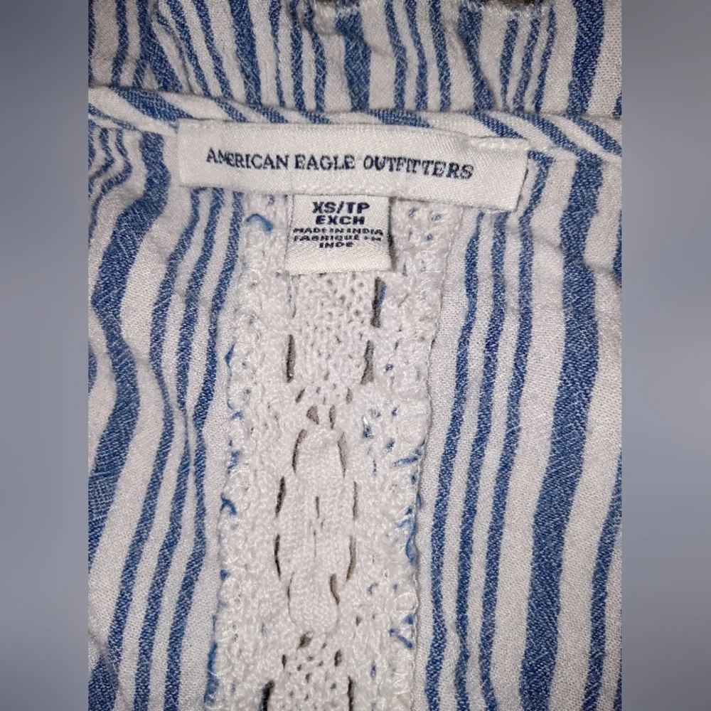 American Eagle Outfitters XS blue and white tank top off the shoulder sleeves - Picture 3 of 4